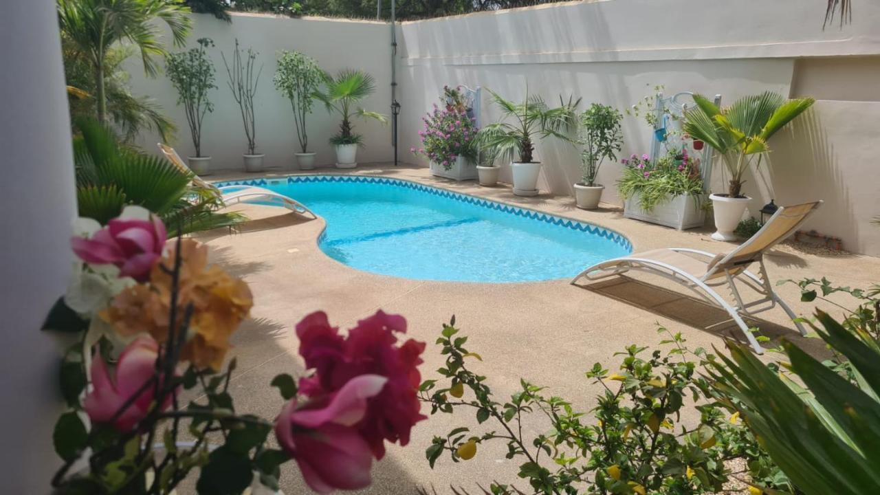 Villa Ngore Saly Exteriör bild