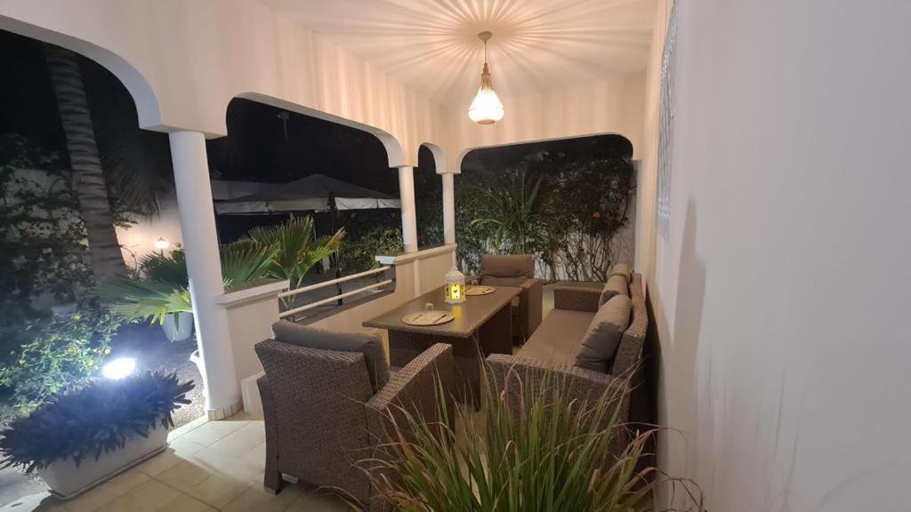 Villa Ngore Saly Exteriör bild