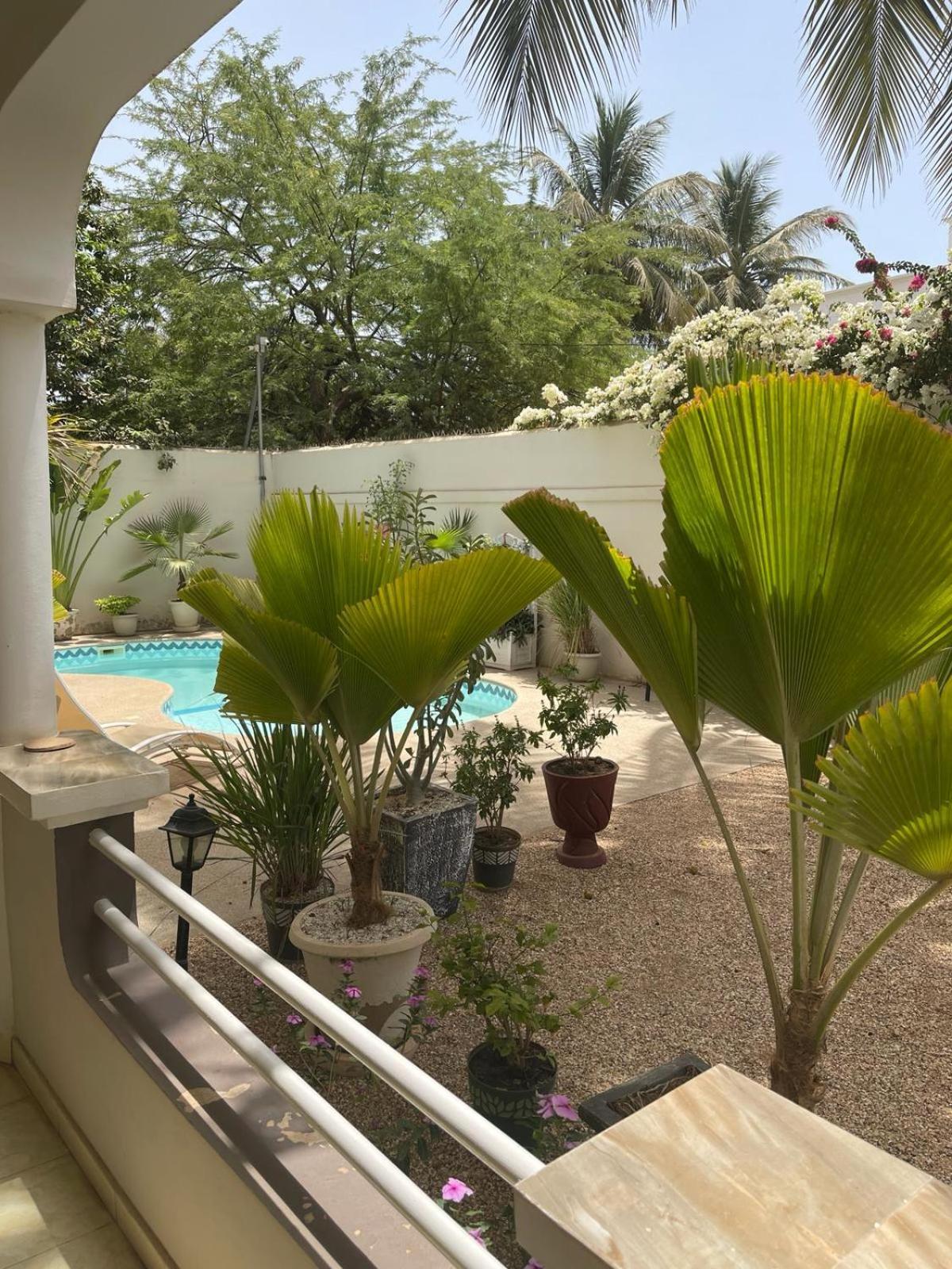 Villa Ngore Saly Exteriör bild